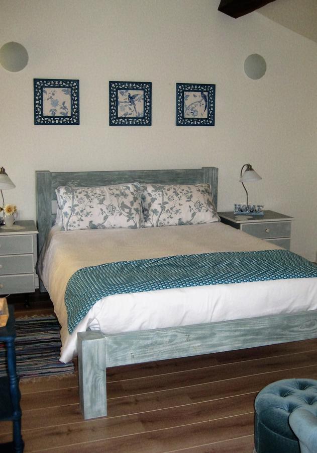 Chambre D'Hotes Oiron, Deux Sevres - Not Near Taize, Burgundy Bed and Breakfast Camera foto